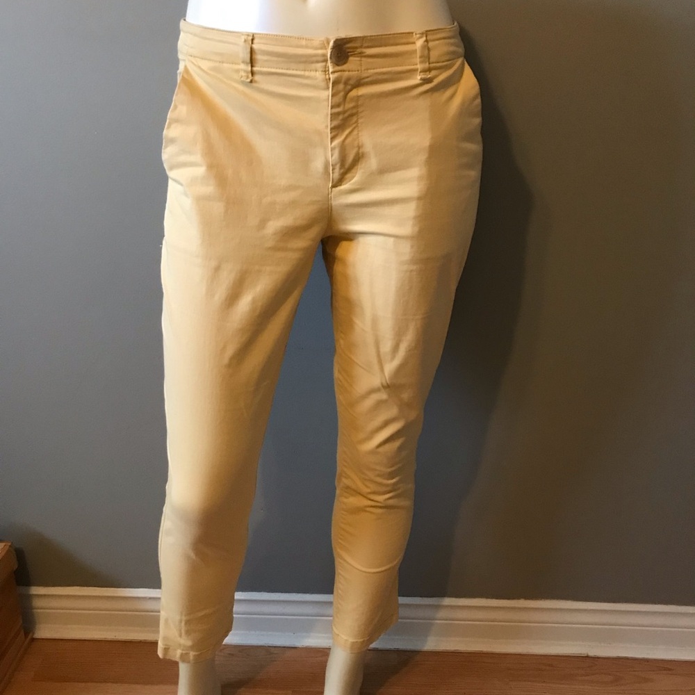 Gap Girlfriend Khaki Yellow Cropped Pants